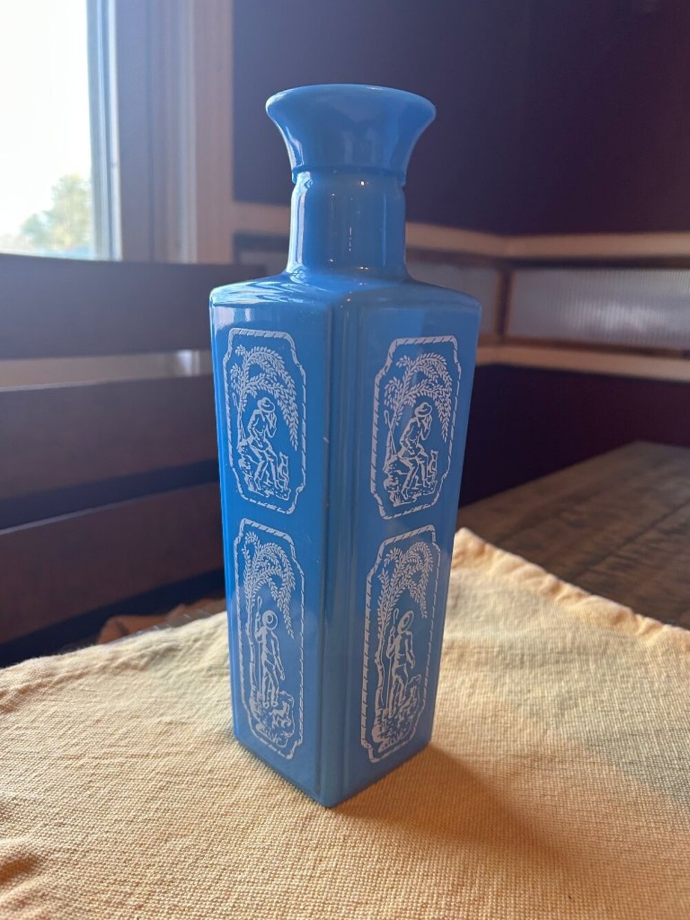 Vintage 1965 Jim Beam Blue and white Liquor Bottle   Blue  dog   10in height